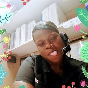 Meet your Posher, Peaches